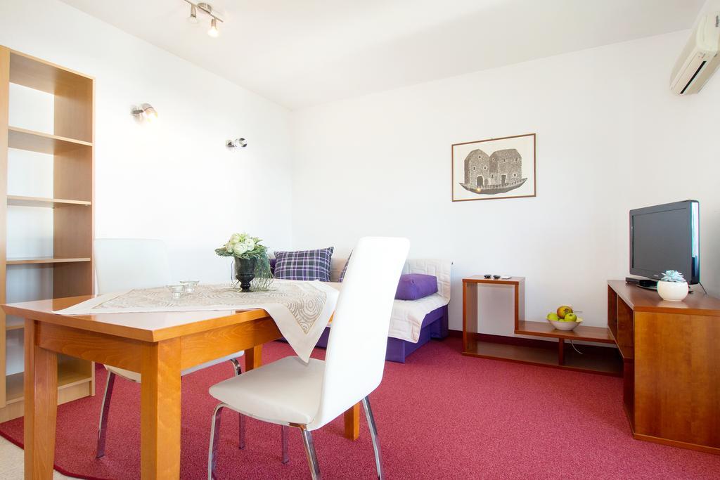 Beach Guesthouse Mediteran 珀德垂那 客房 照片