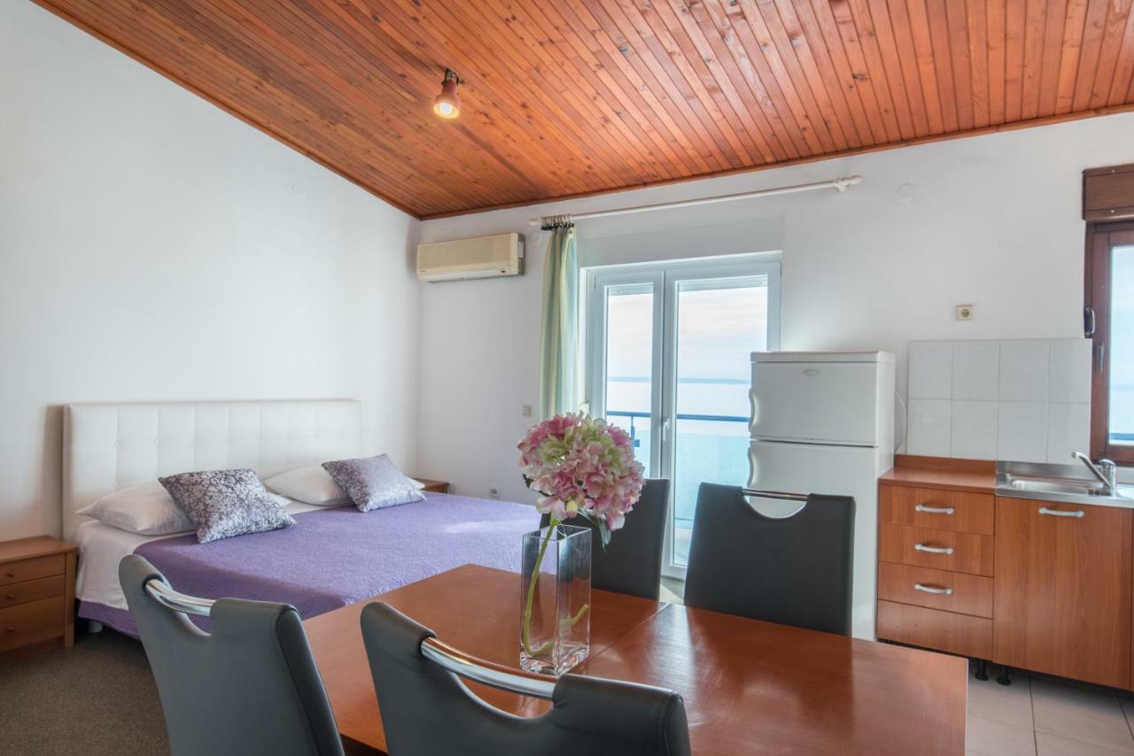 Beach Guesthouse Mediteran 珀德垂那 外观 照片